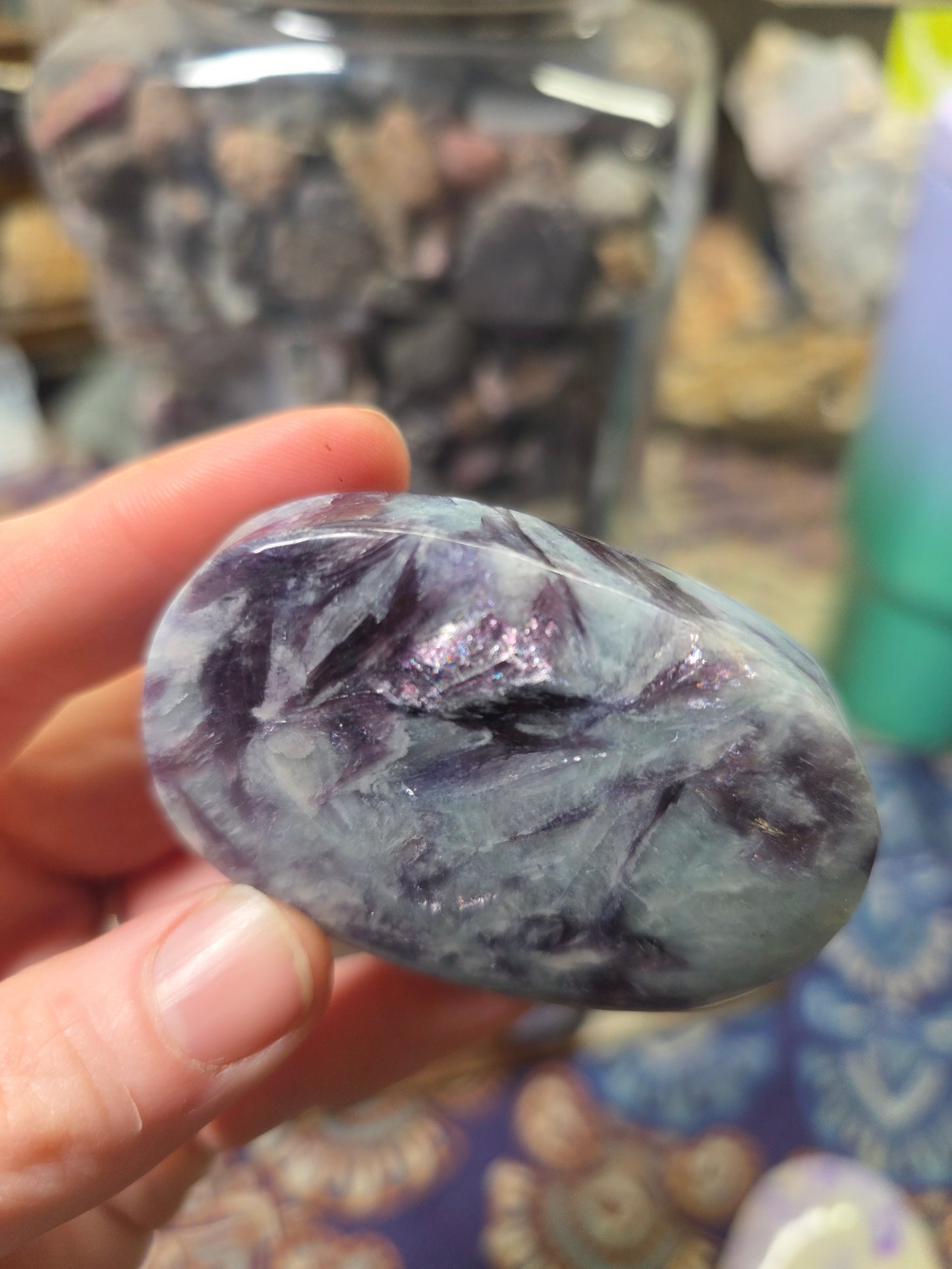 Lepidolite in Cleavlandite Palm Stone