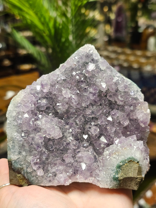 Amethyst cut base