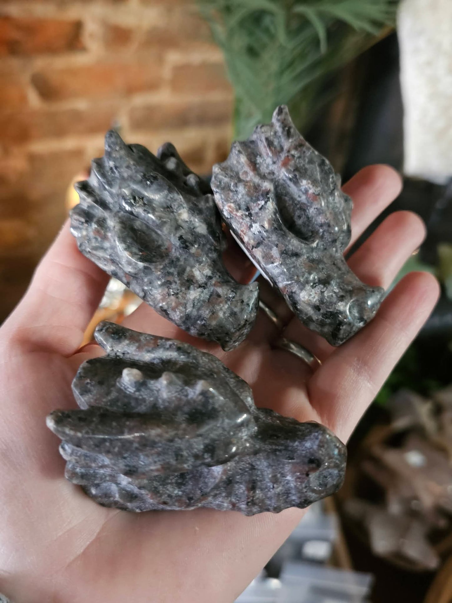 UV Reactive Sodalite Dragon Head Carving