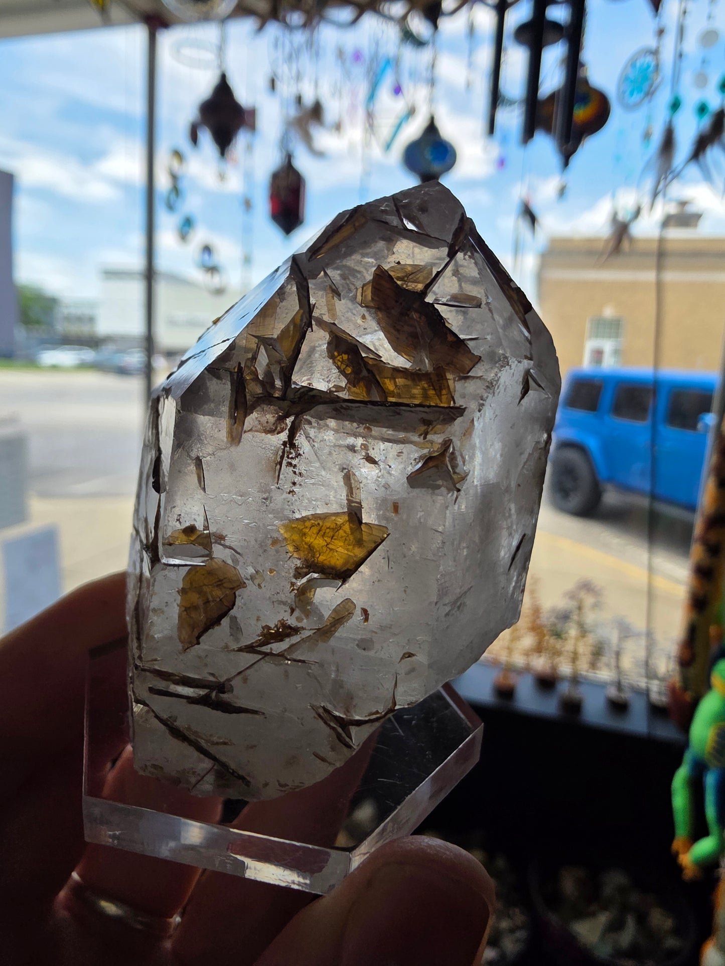 Brookite in Quartz