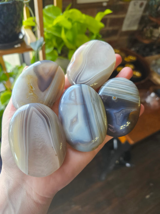 Banded Agate Palmstone