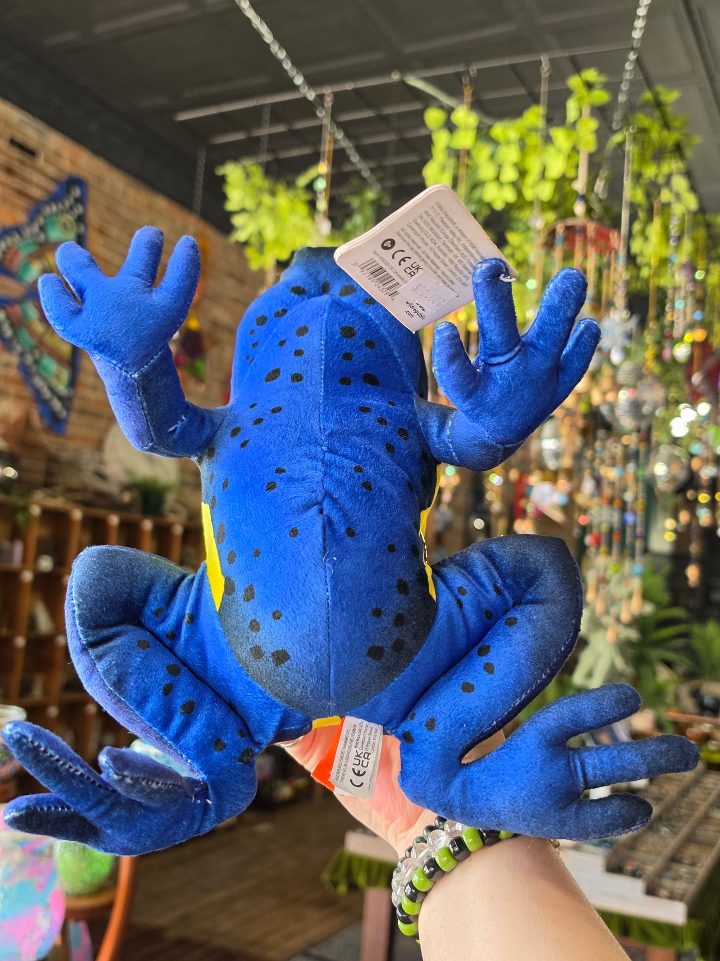 Wild Republic Cuddlekins Citronella Dart Frog