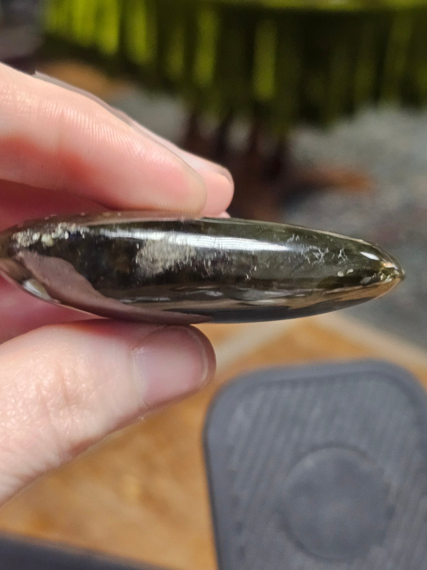 Madagascar Spectralite Labradorite Palmstone