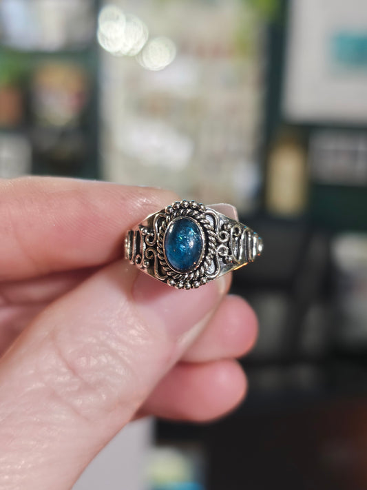 Size 8 Blue Apatite Ring