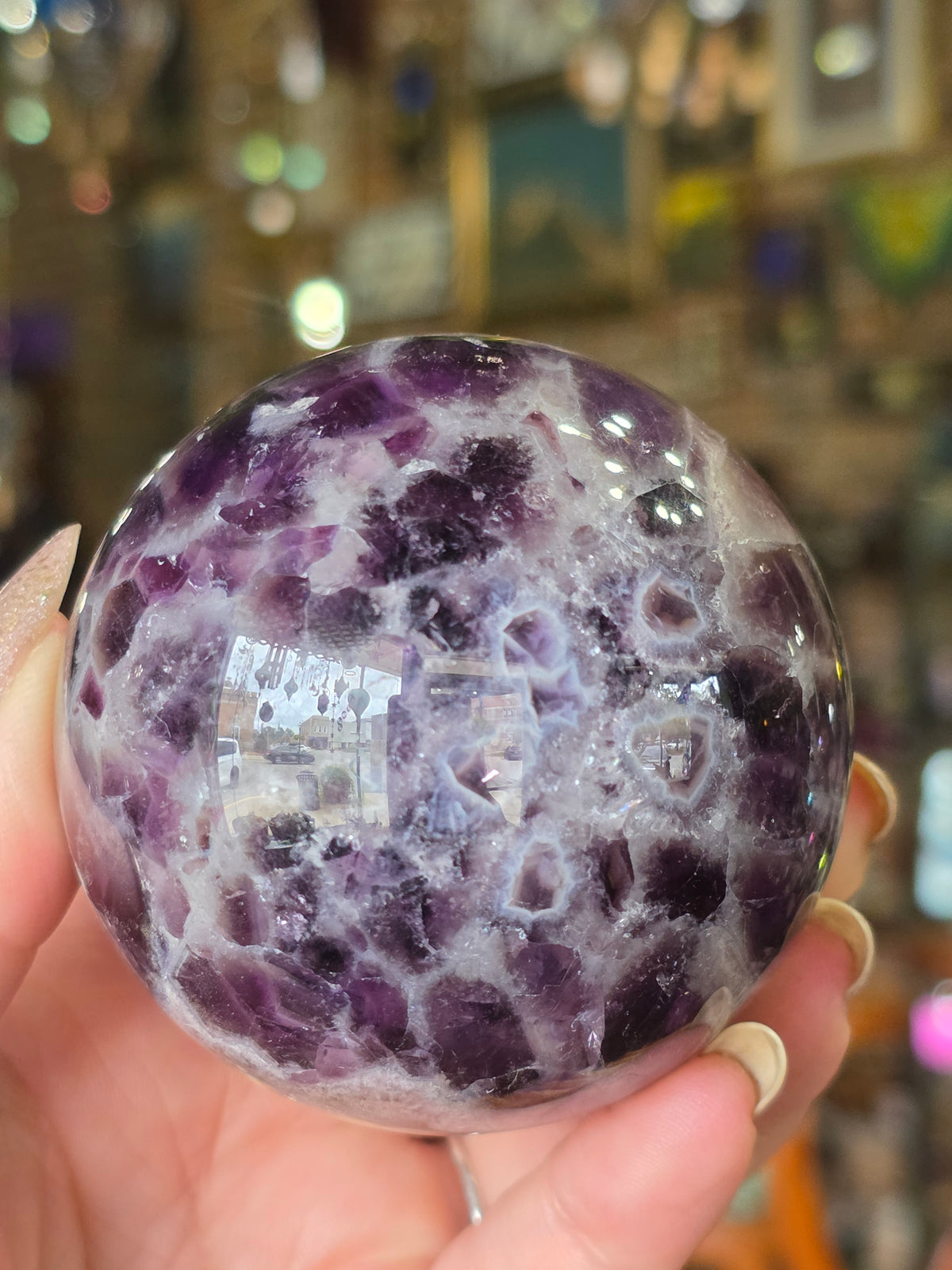 Amethyst Sphere ( UV reactive)