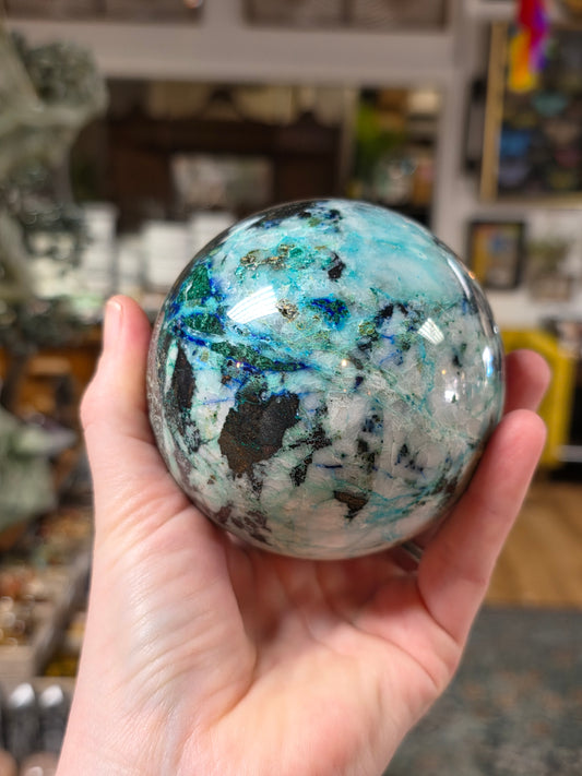 Quantum Quatro Sphere