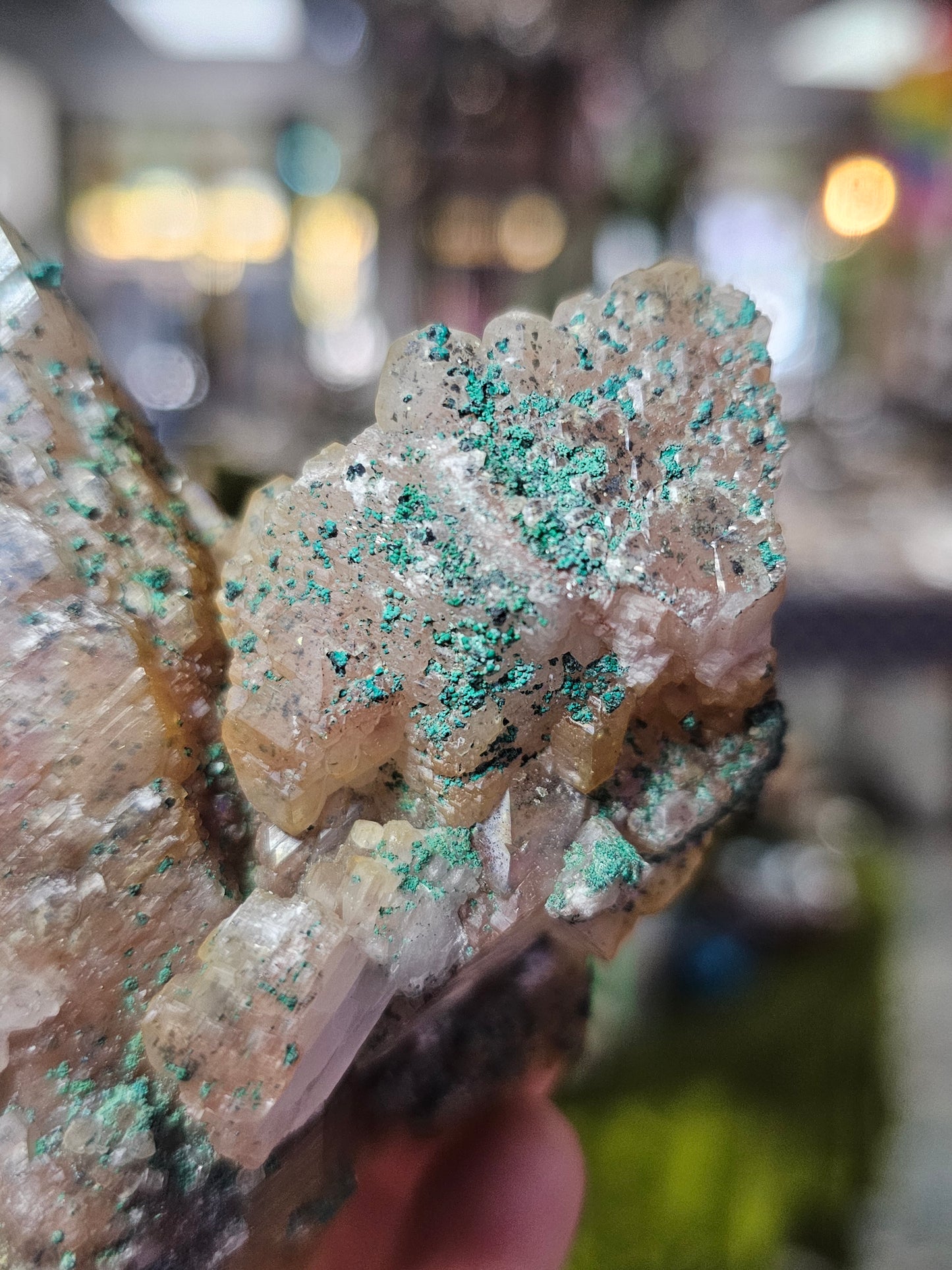 Malachite on Calcite