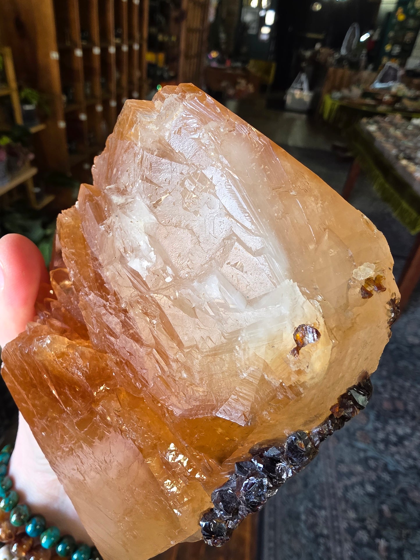 Sphalerite on Calcite