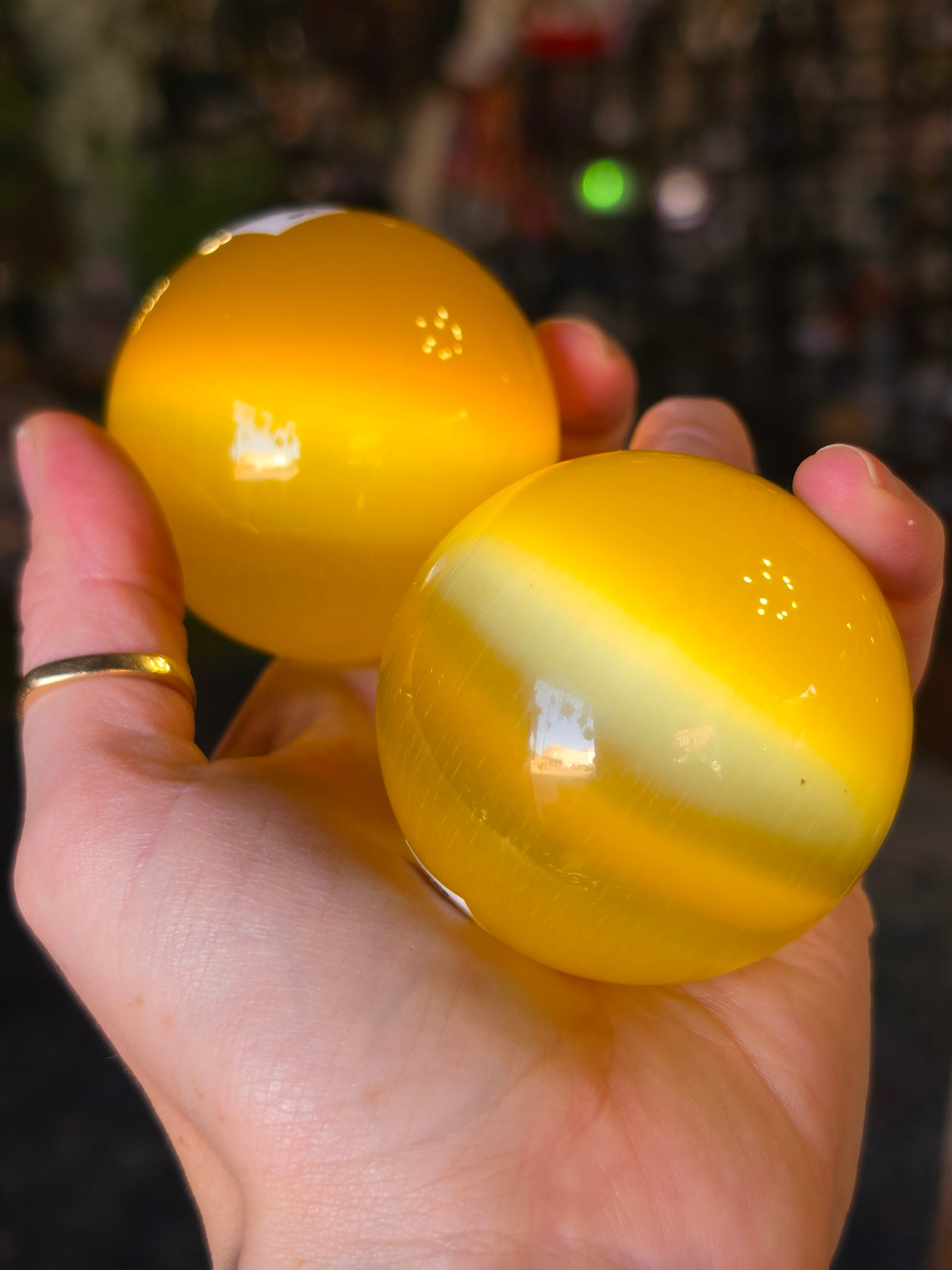 Synthetic Cats Eye Sphere