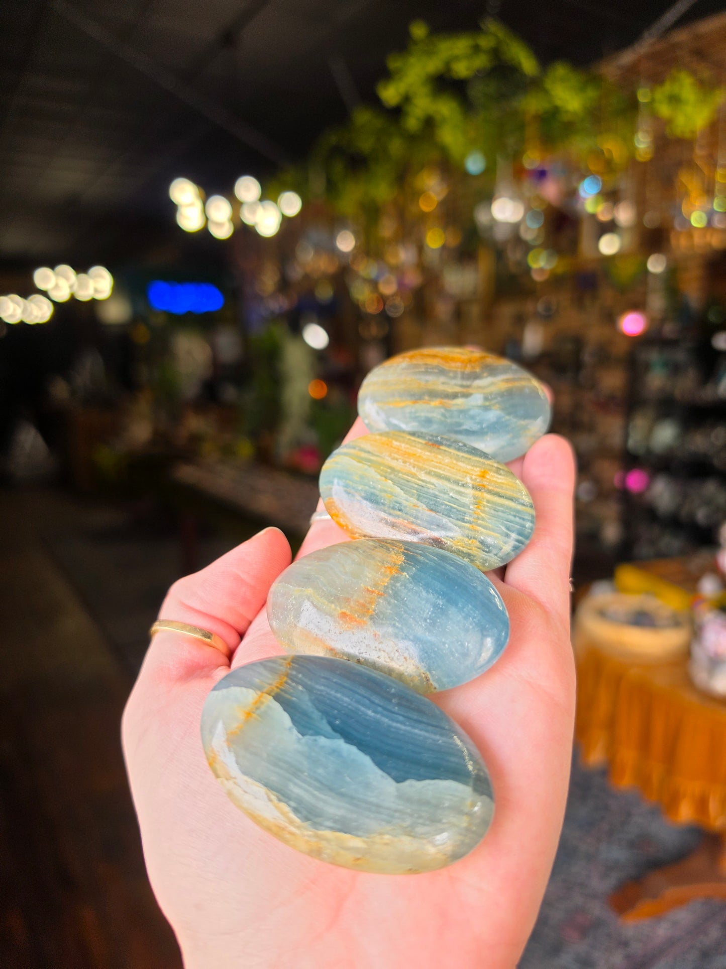 Blue Onyx Palmstone