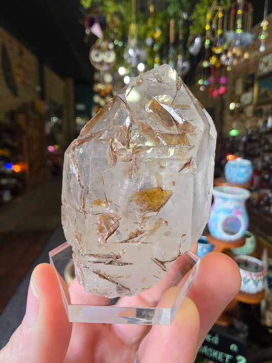 Brookite in Quartz