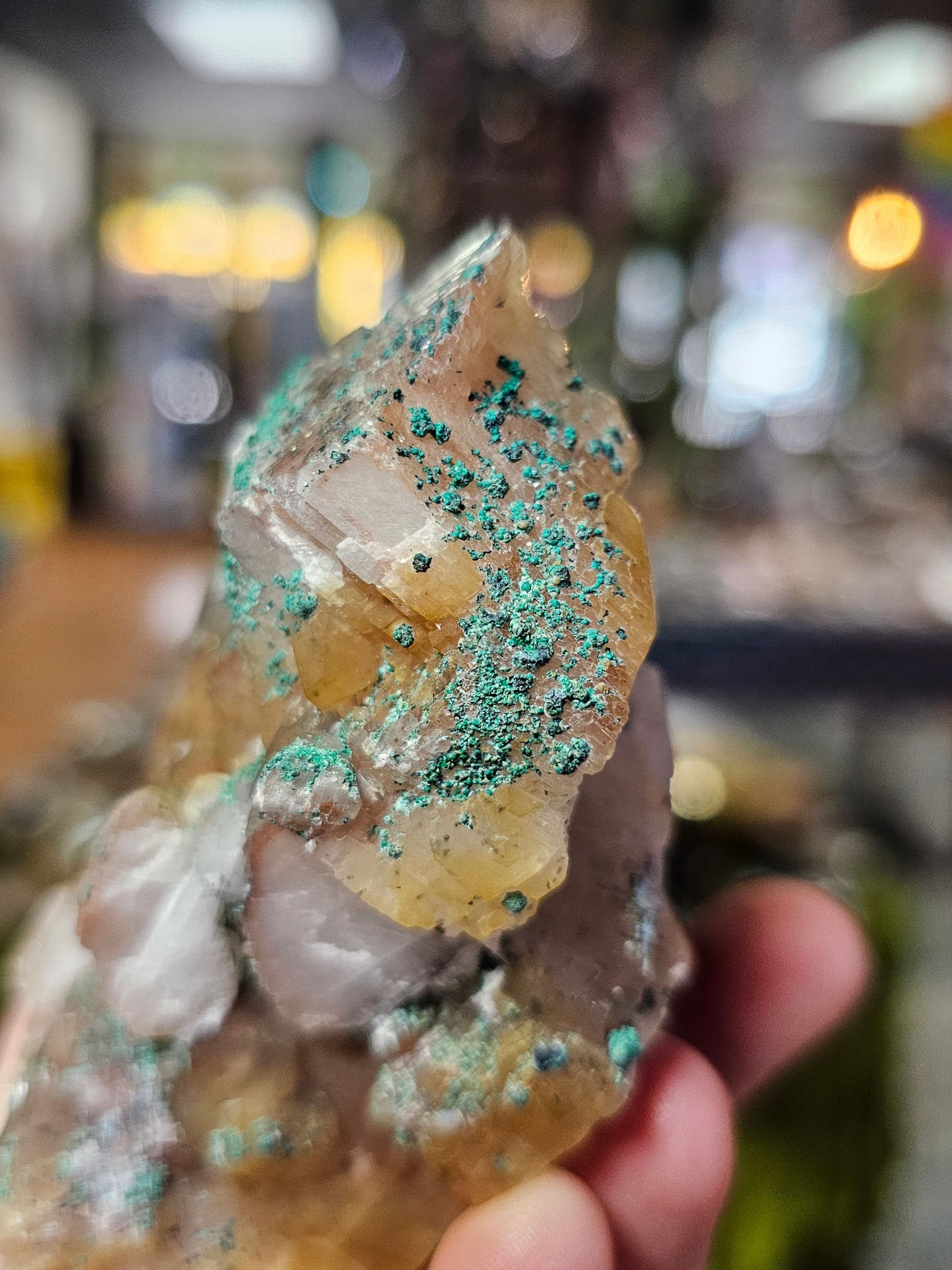 Malachite on Calcite