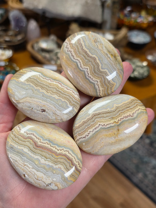 Java Lace Agate Palmstone