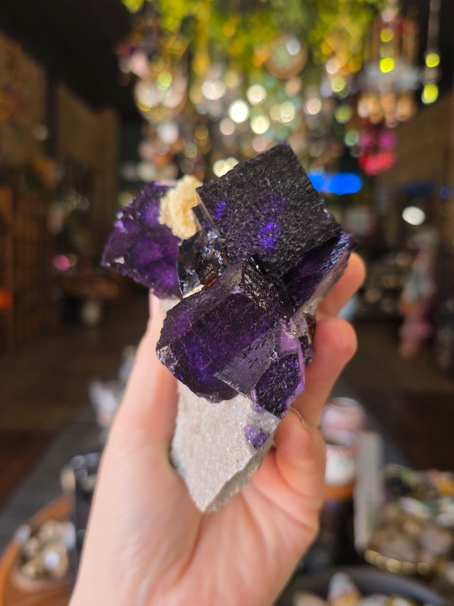 Fluorite, Sphalerite, Barite on Druzy Quartz