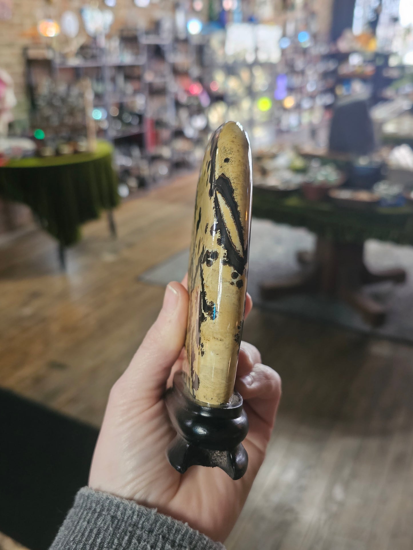 Dendritic Picture Jasper Freeform on stand