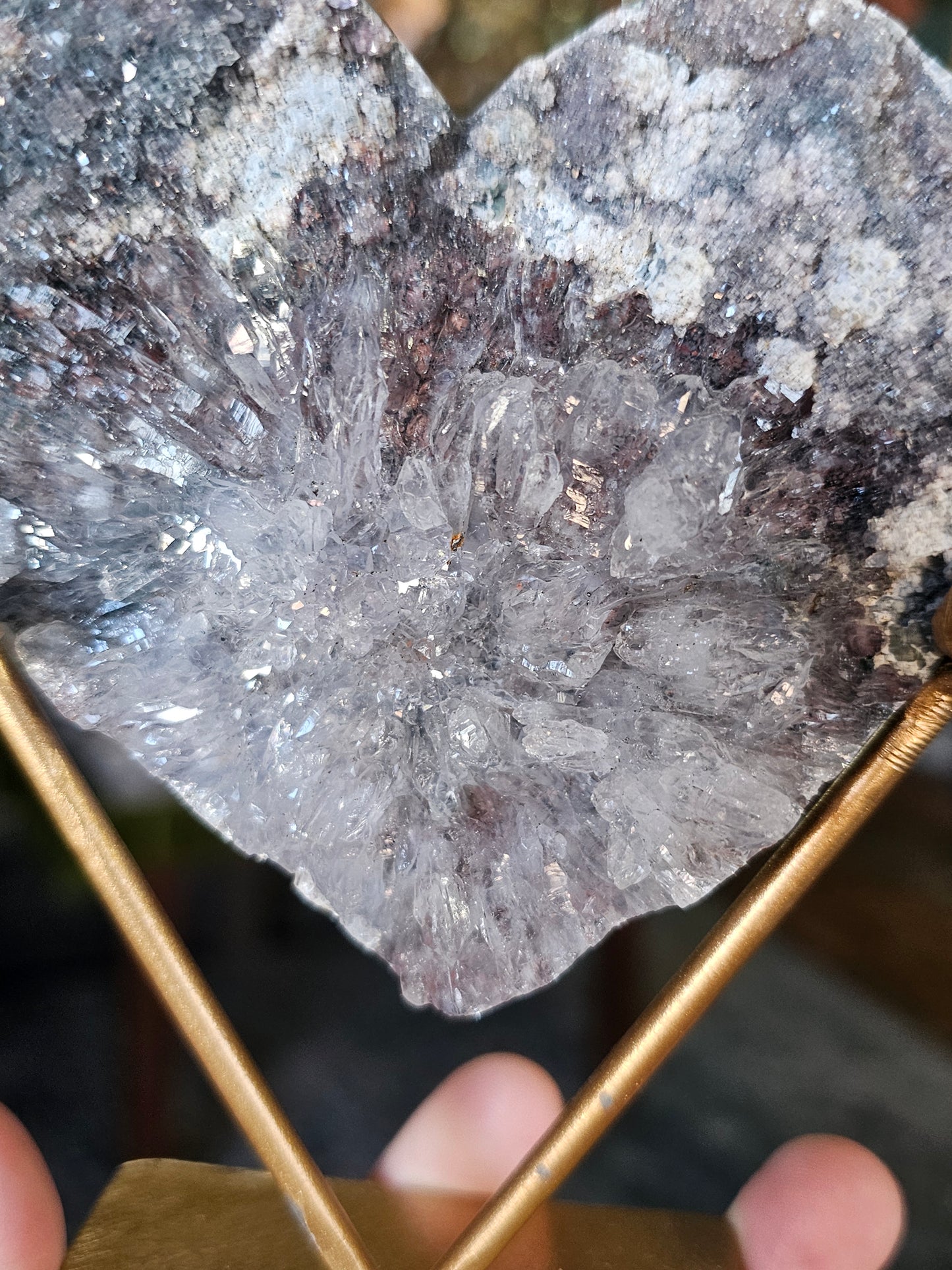 Druzy Amethyst Heart on Stand