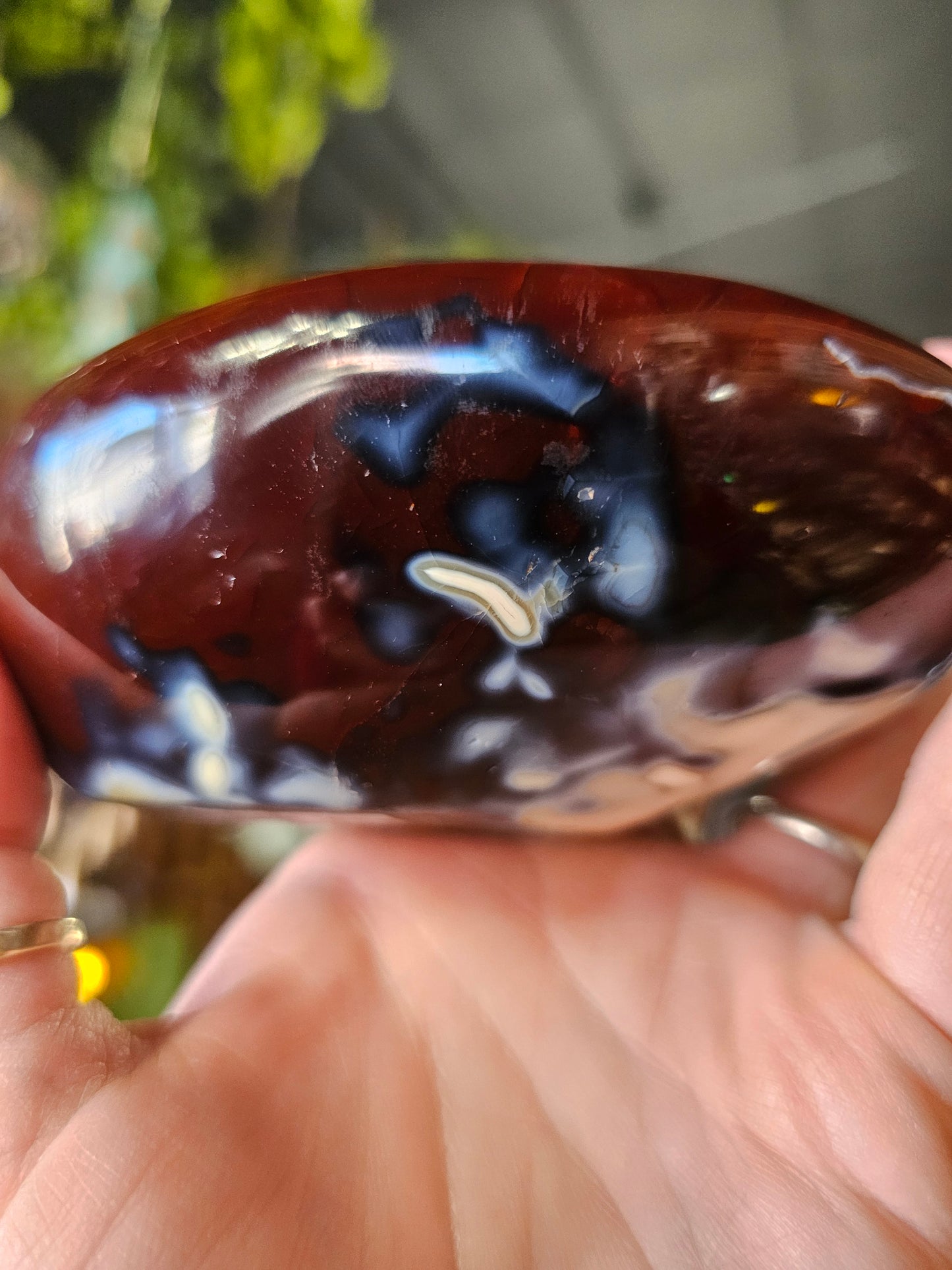 Carnelian Agate On Orca Agate bowl