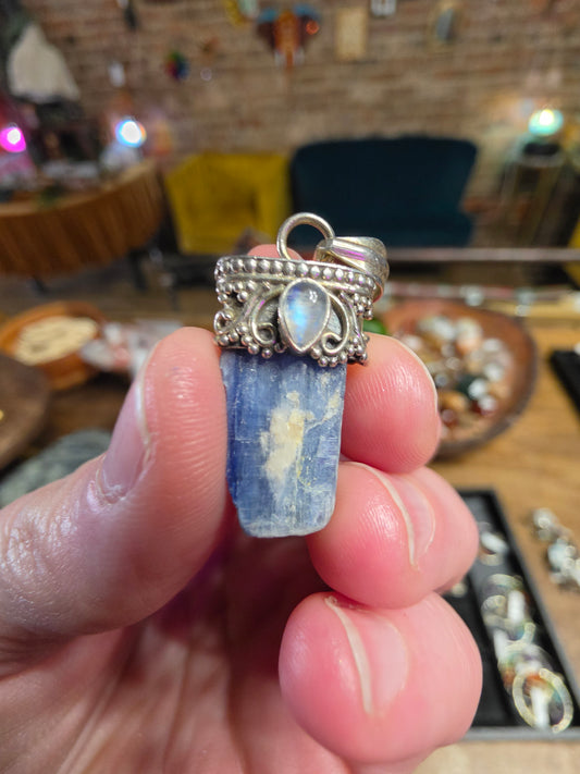 Blue Kyanite & Moonstone Pendant