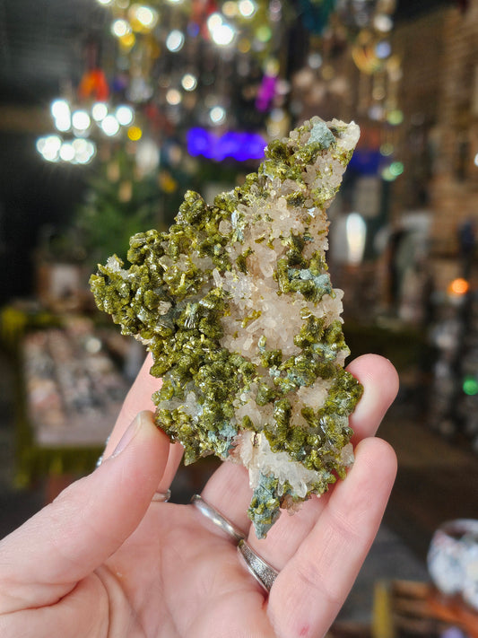 Epidote on Quartz