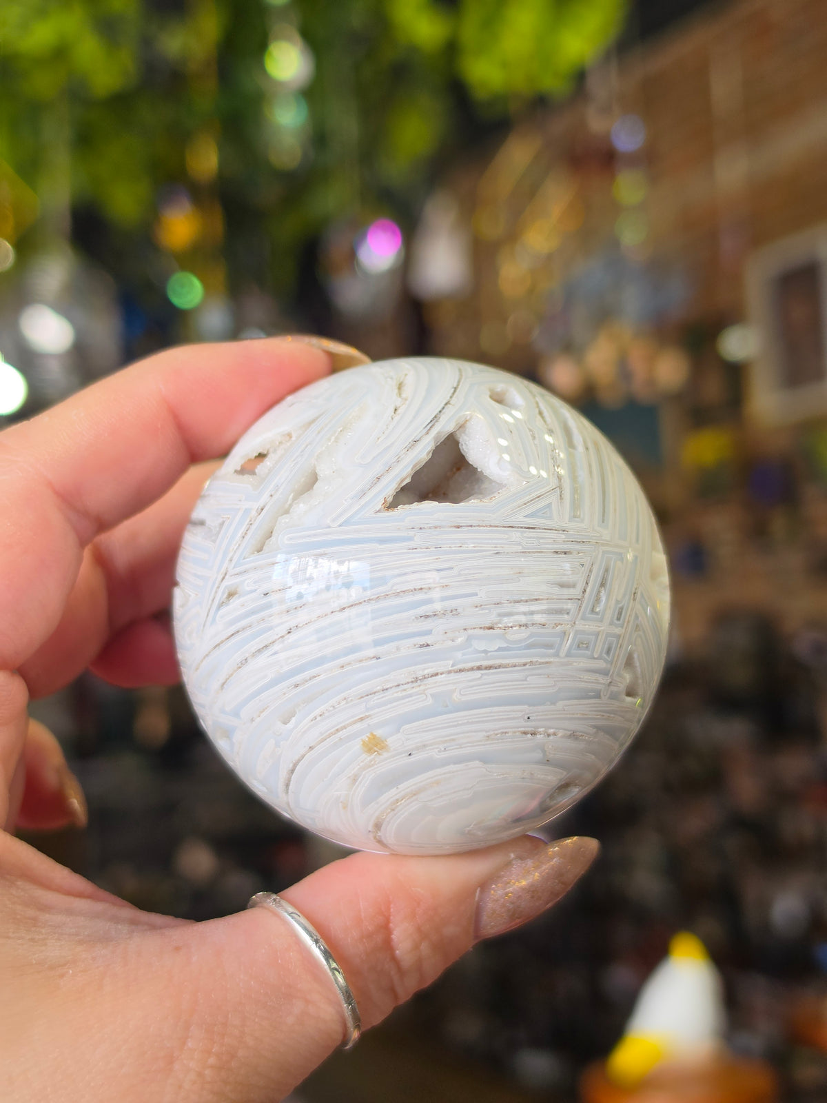 Lattice Lace Agate Sphere