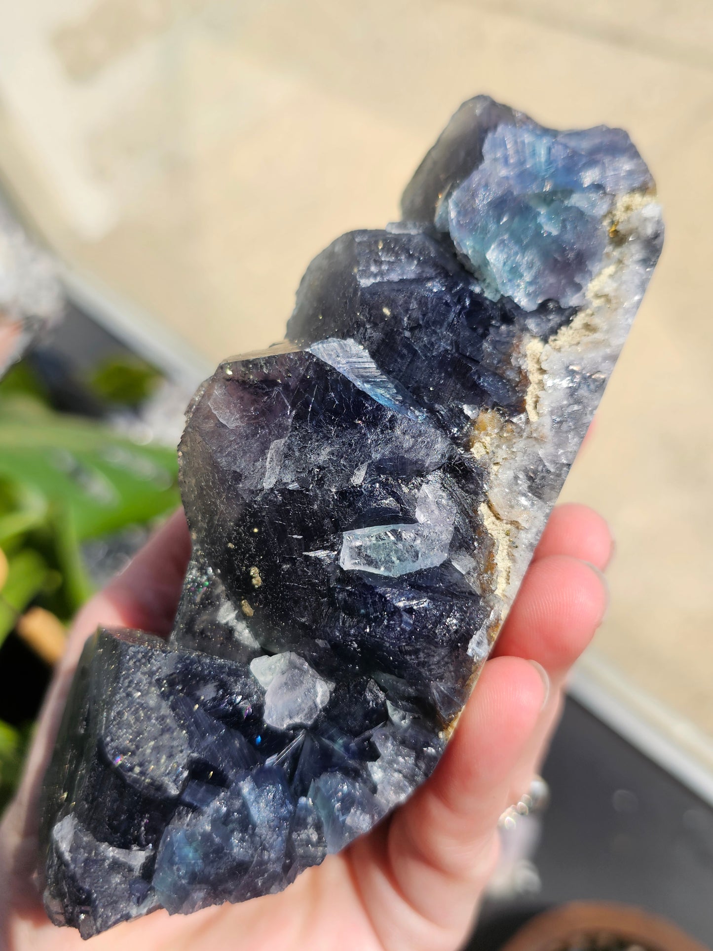 Daylight UV Reactive Fluorite