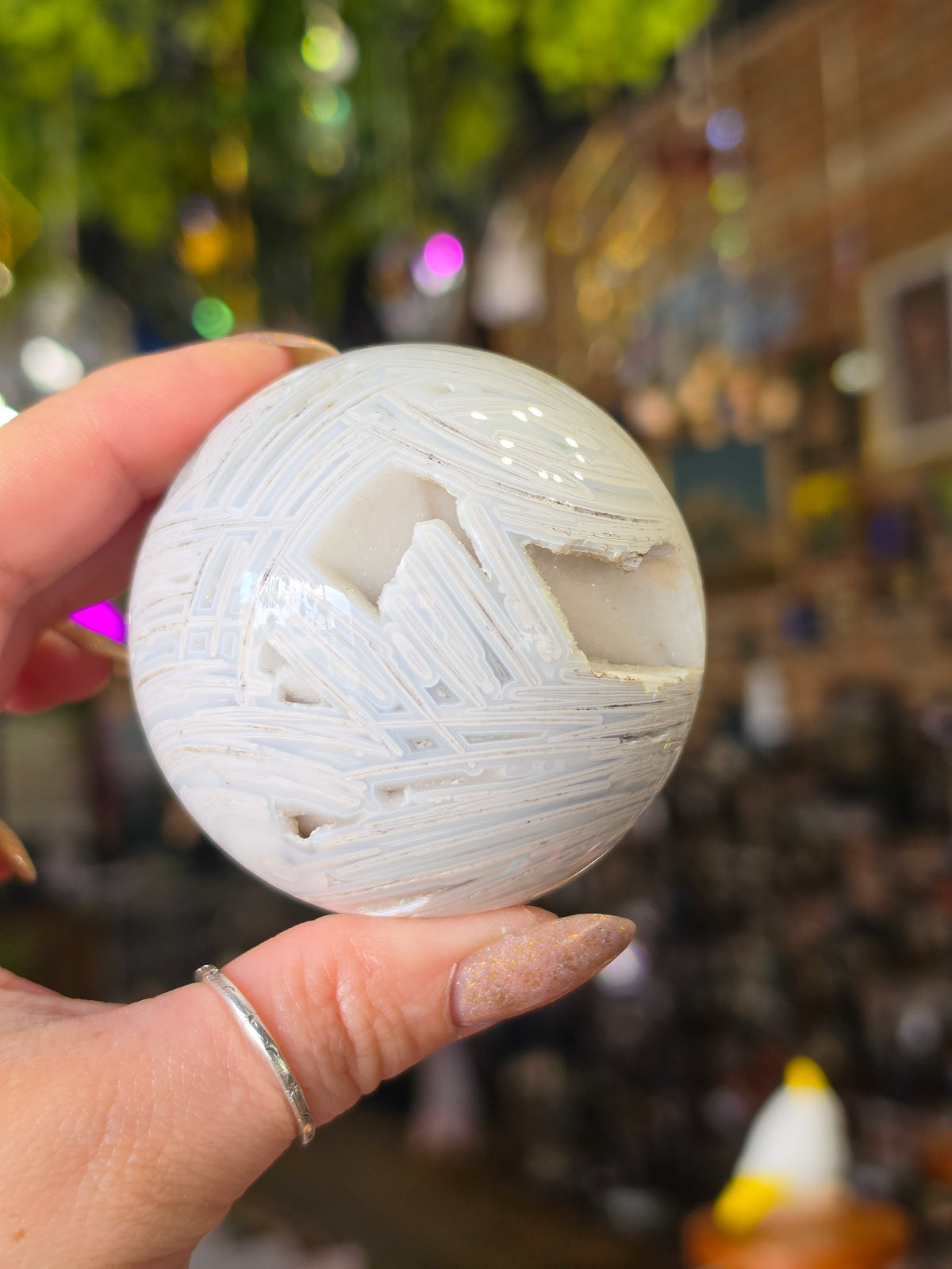 Lattice Lace Agate Sphere