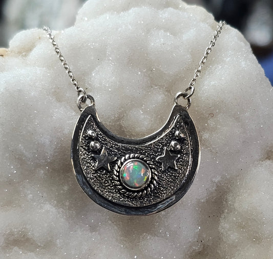 Welo Opal Necklace