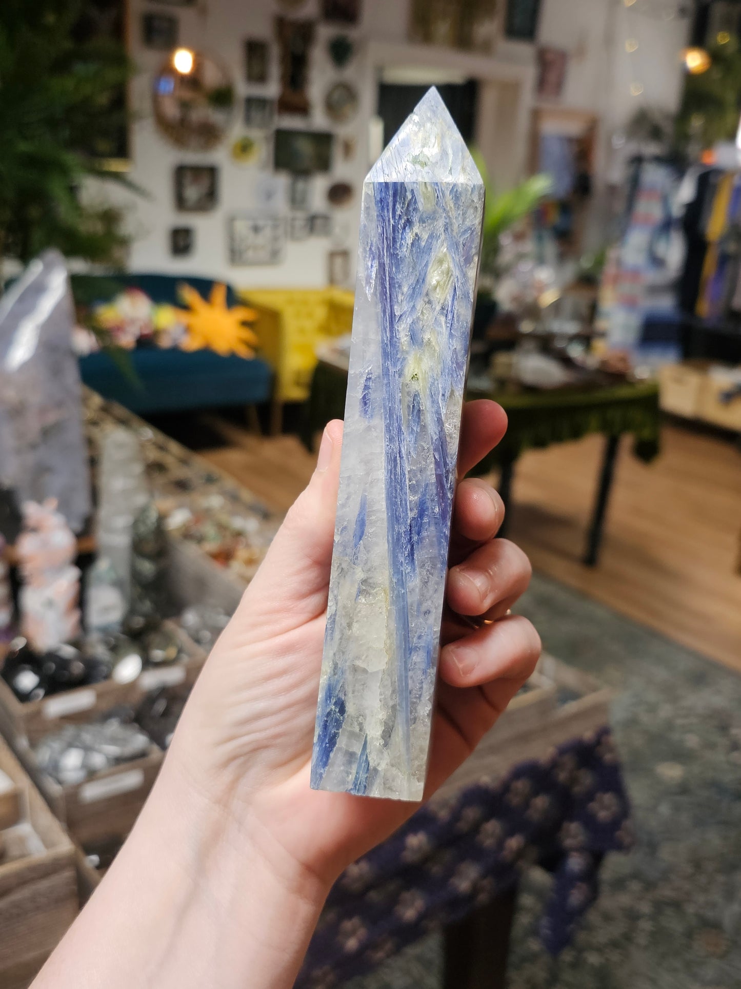 Blue Kyanite in Quartz Tower
