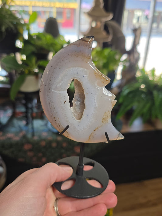 Dendritic Agate Moon Carving