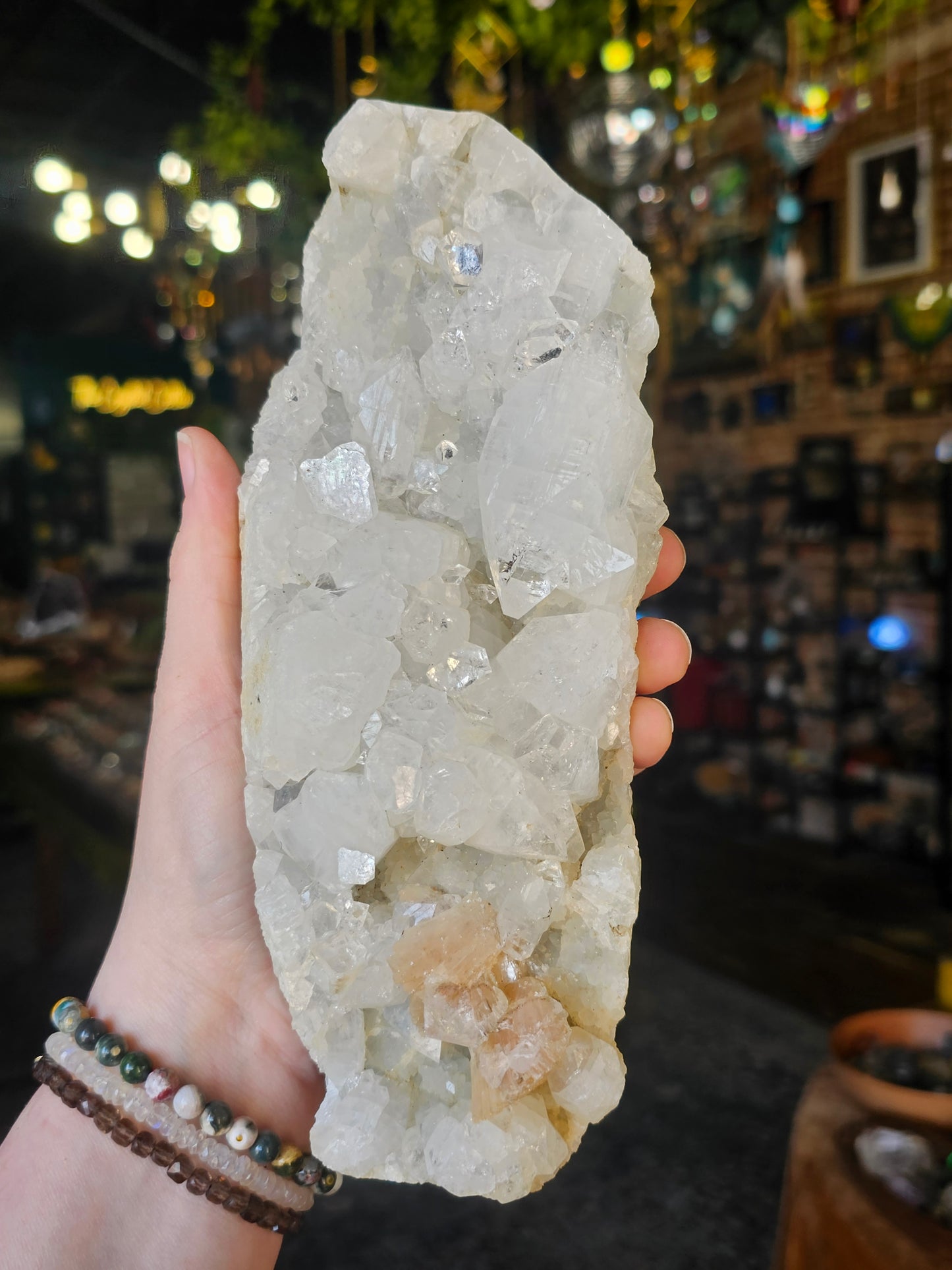 Stilbite on Apophyllite