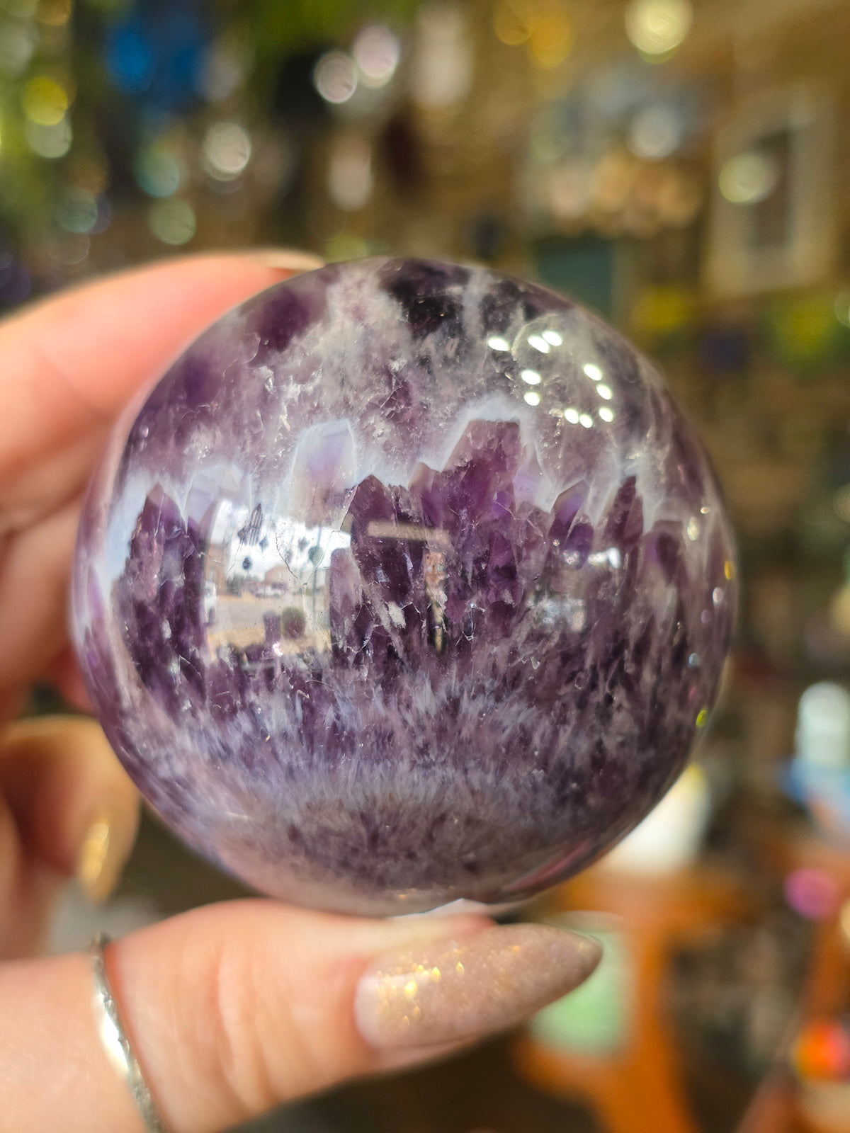 Amethyst Sphere ( UV reactive)
