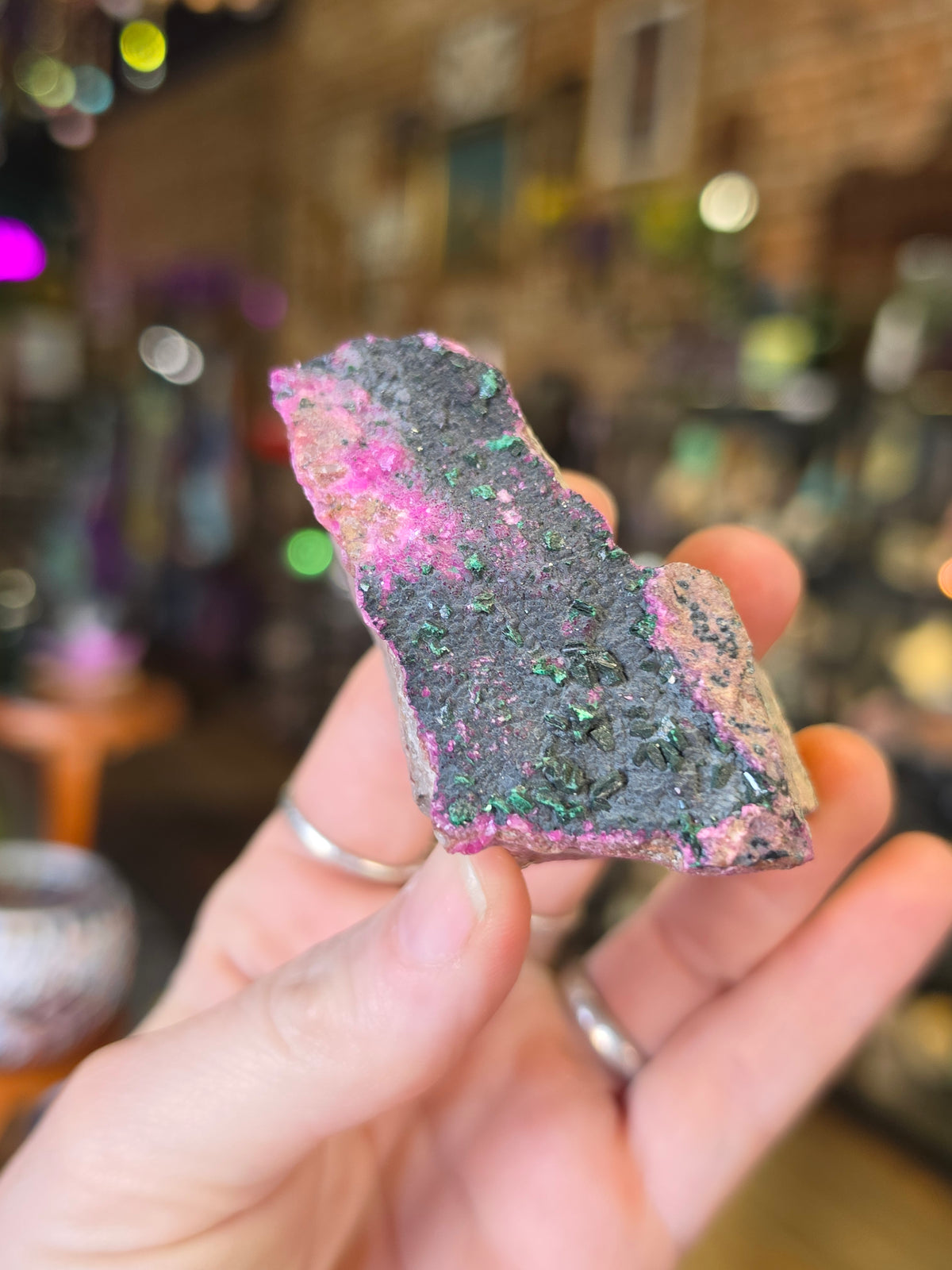 Malachite and Heterogentite on Colbalto Calcite