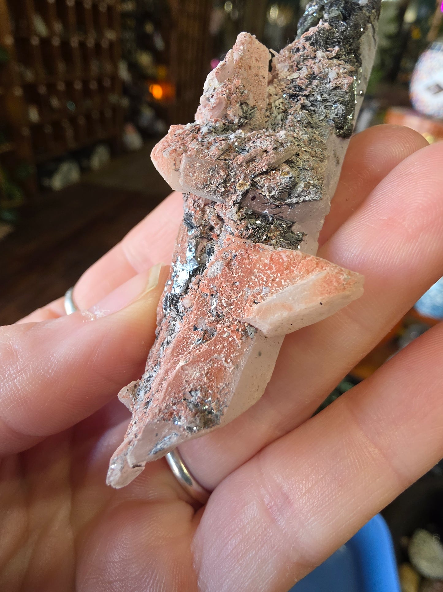 Specular Hematite on Quartz
