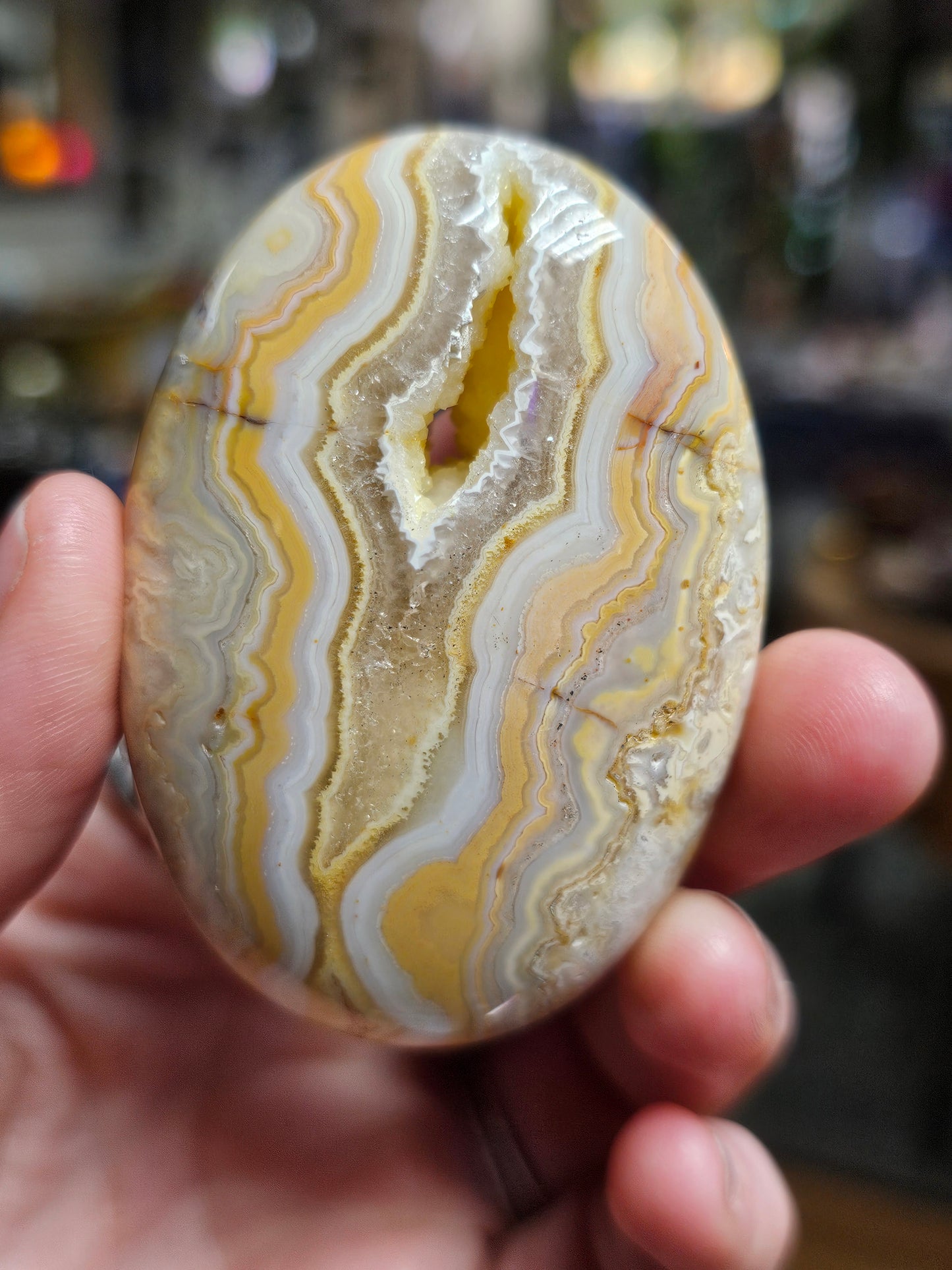Java Lace Agate Palmstone