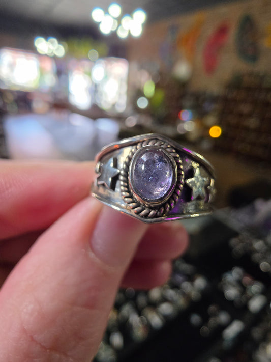 Size 7 Tanzanite Ring