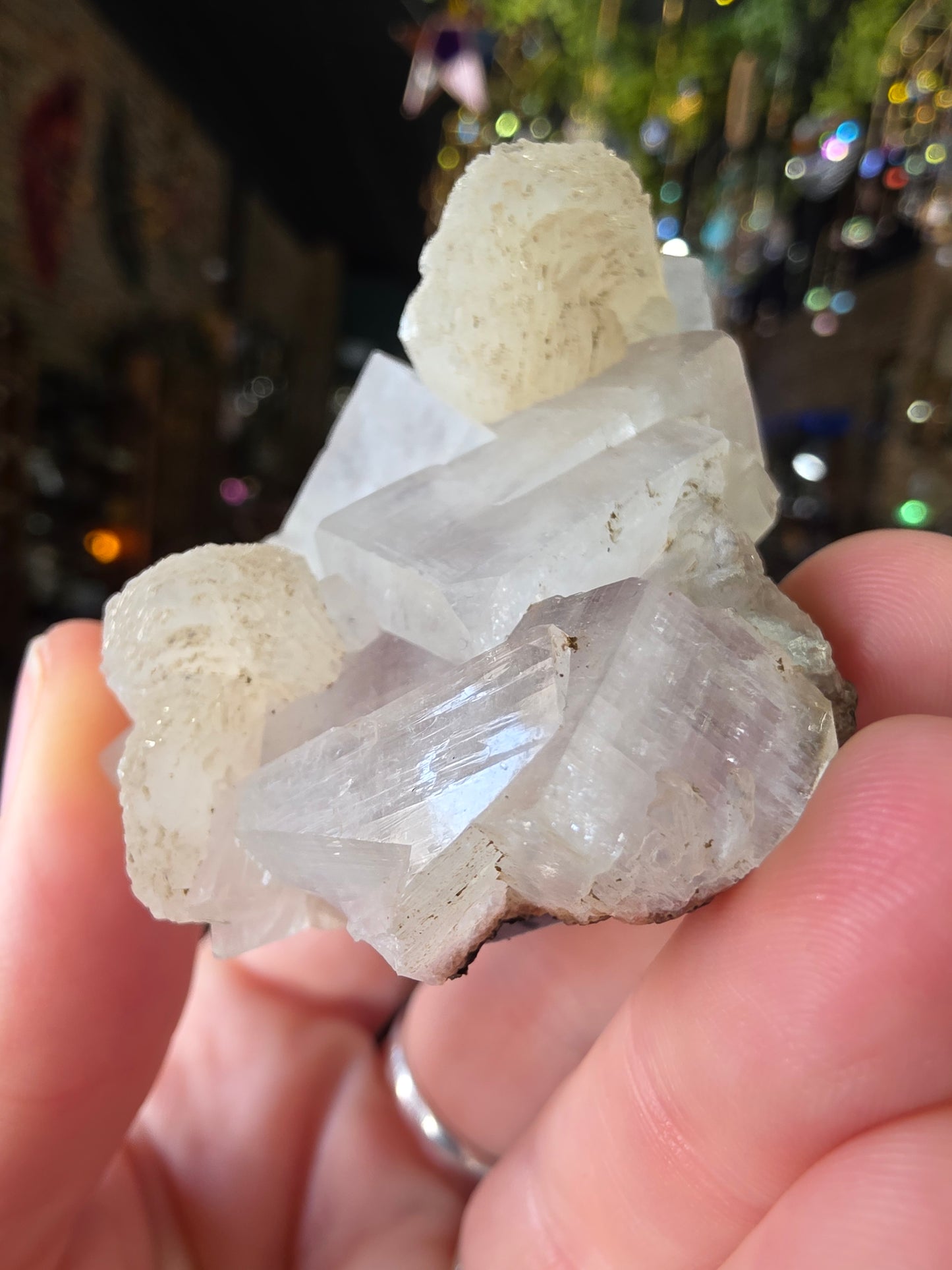 Stilbite on Apophyllite