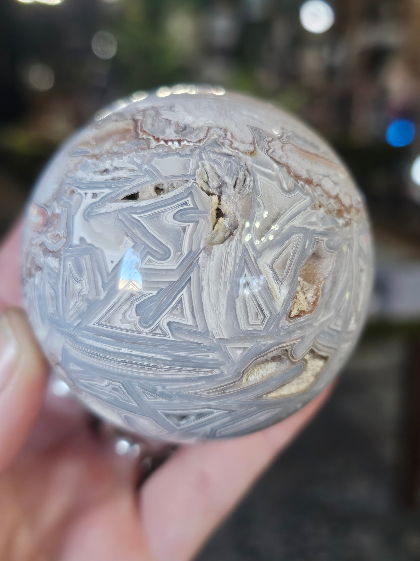 Lattice Lace Agate Sphere