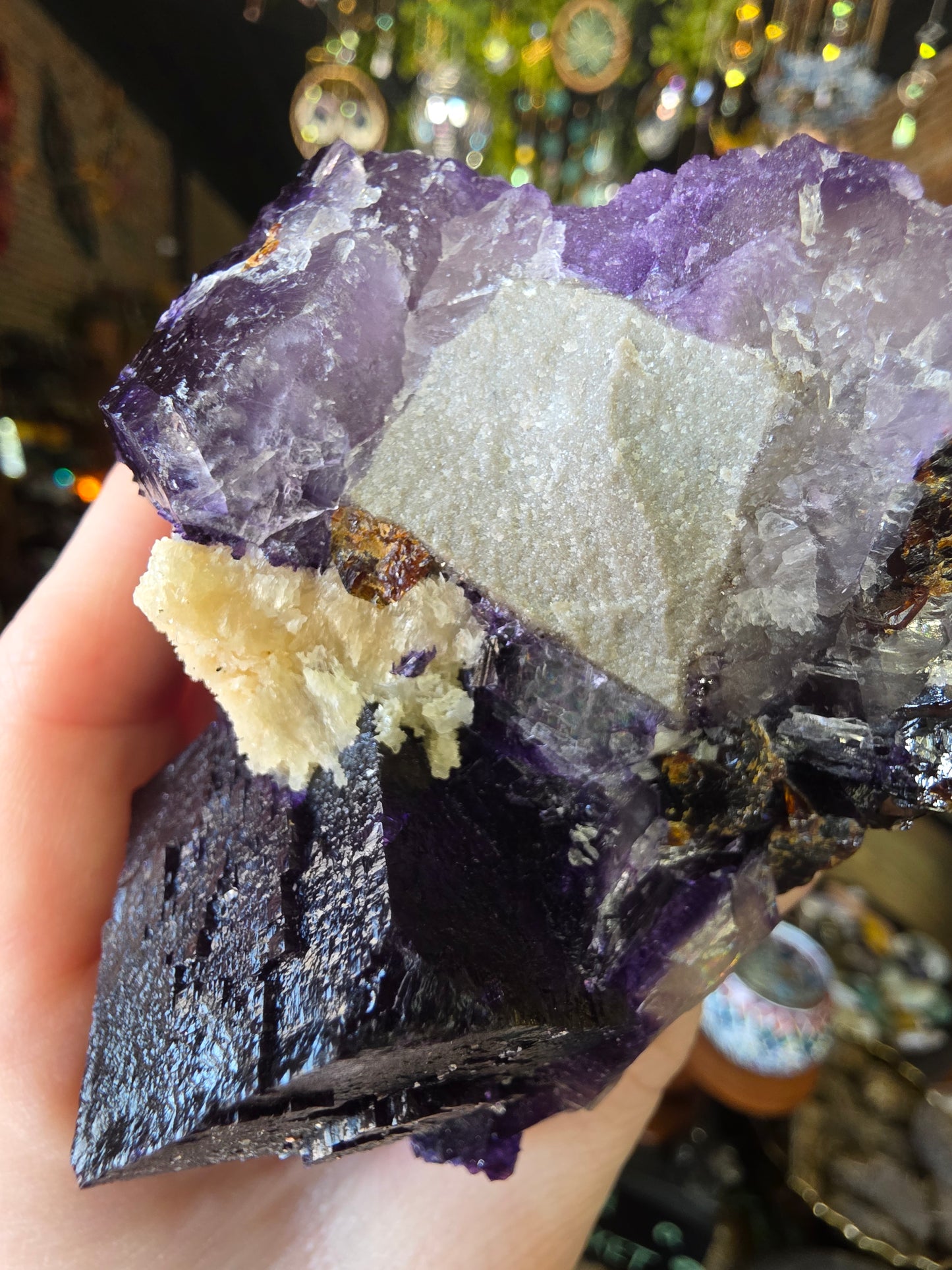Fluorite, Sphalerite, Barite on Druzy Quartz