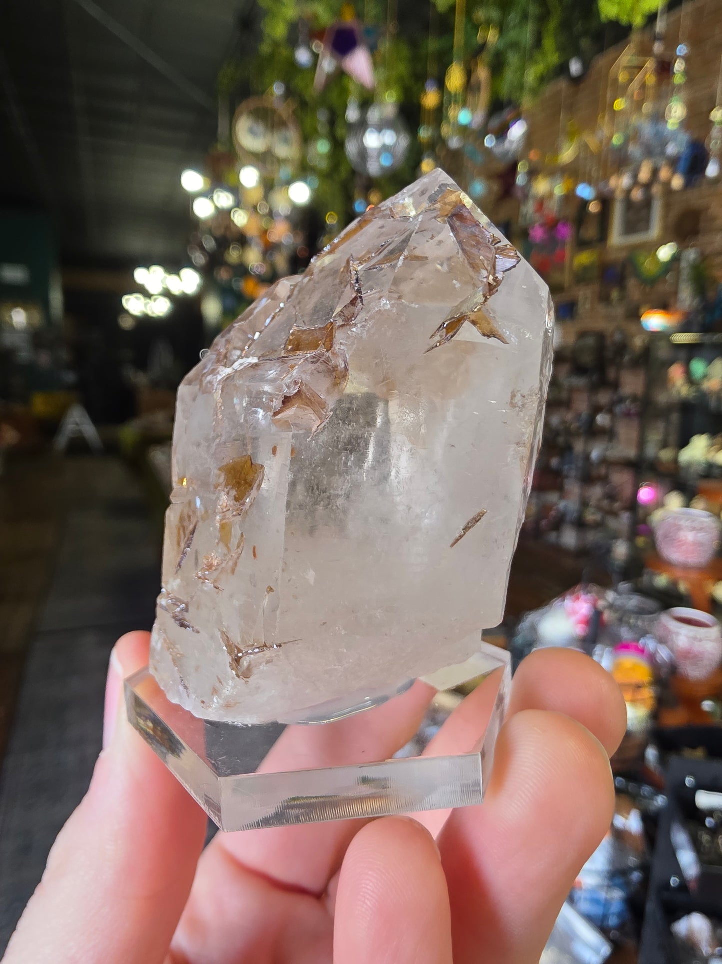 Brookite in Quartz