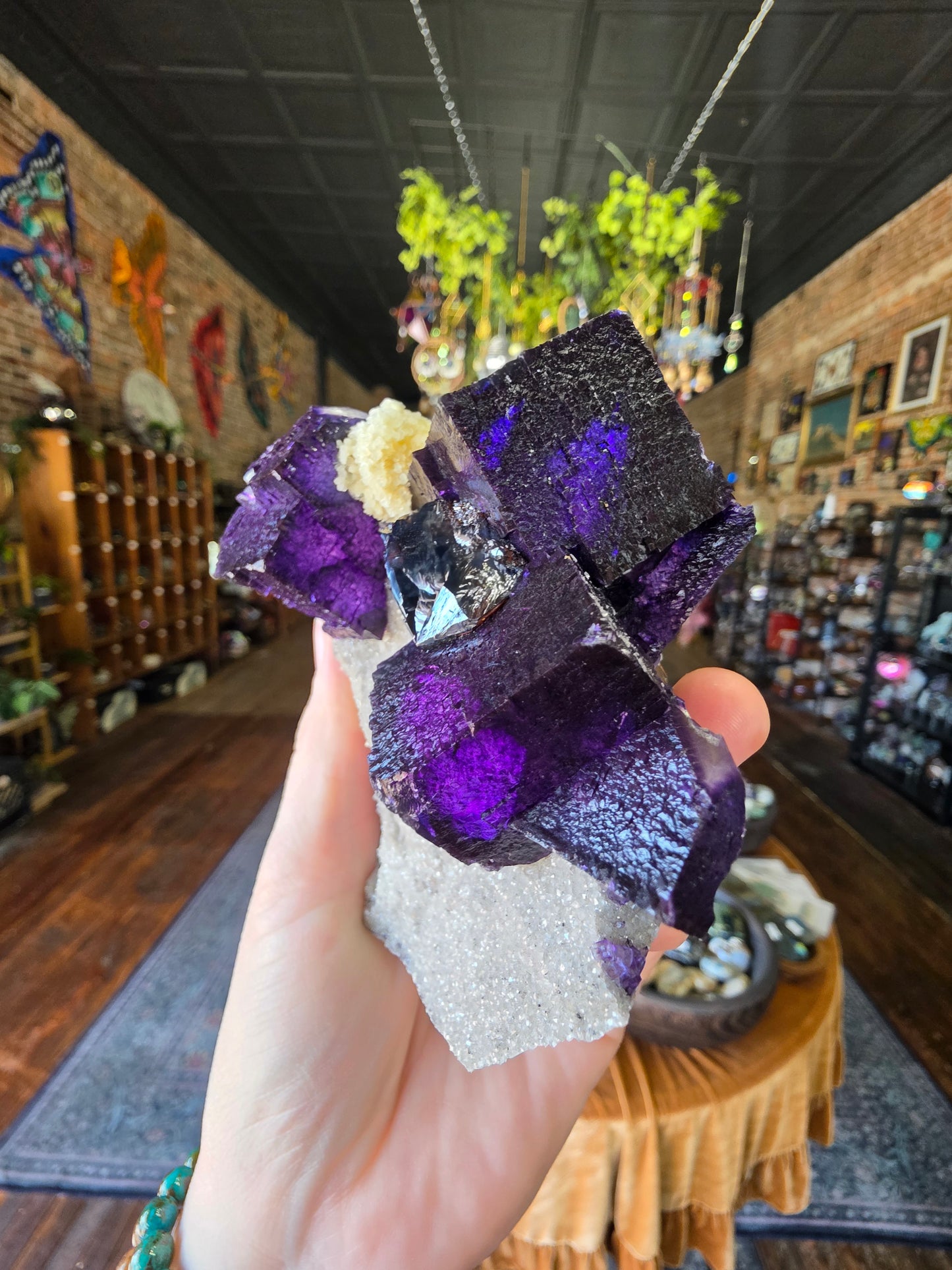 Fluorite, Sphalerite, Barite on Druzy Quartz