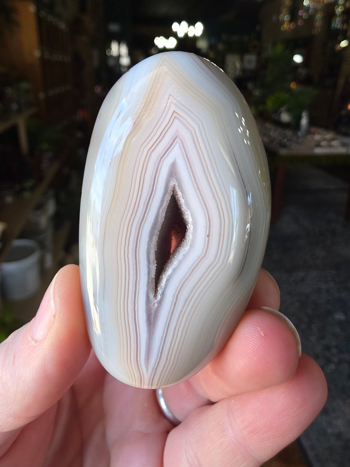 Banded Agate Palmstone