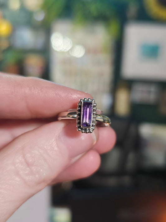 Size 8 Amethyst Ring