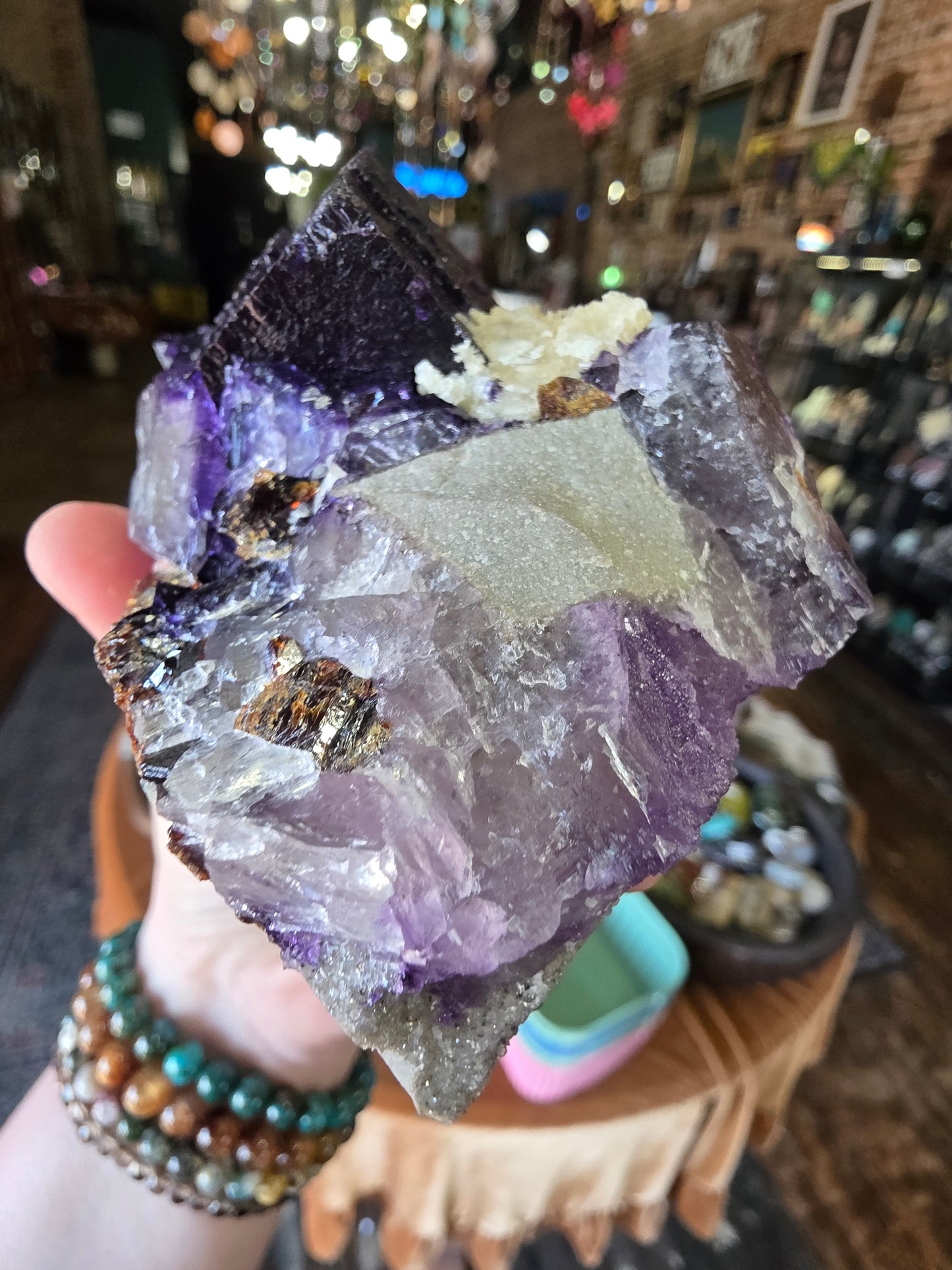 Fluorite, Sphalerite, Barite on Druzy Quartz