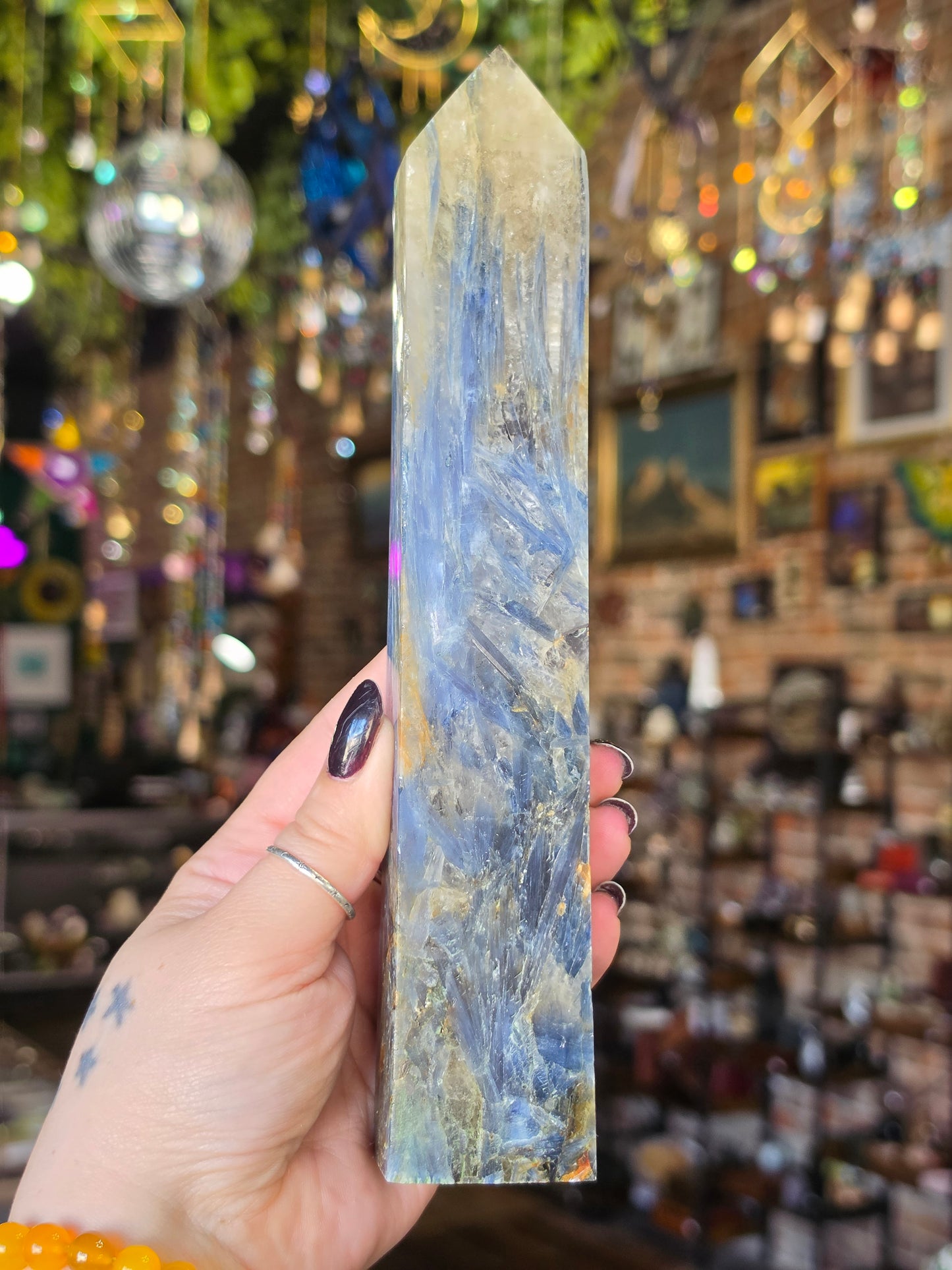 Blue Kyanite in Quartz Tower