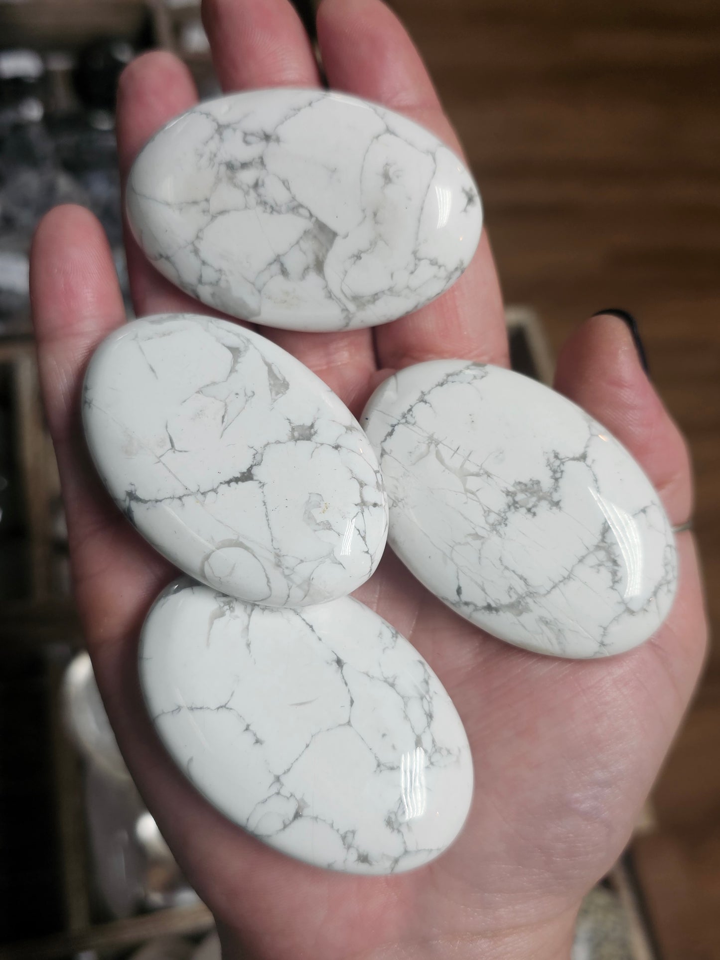 Howlite
