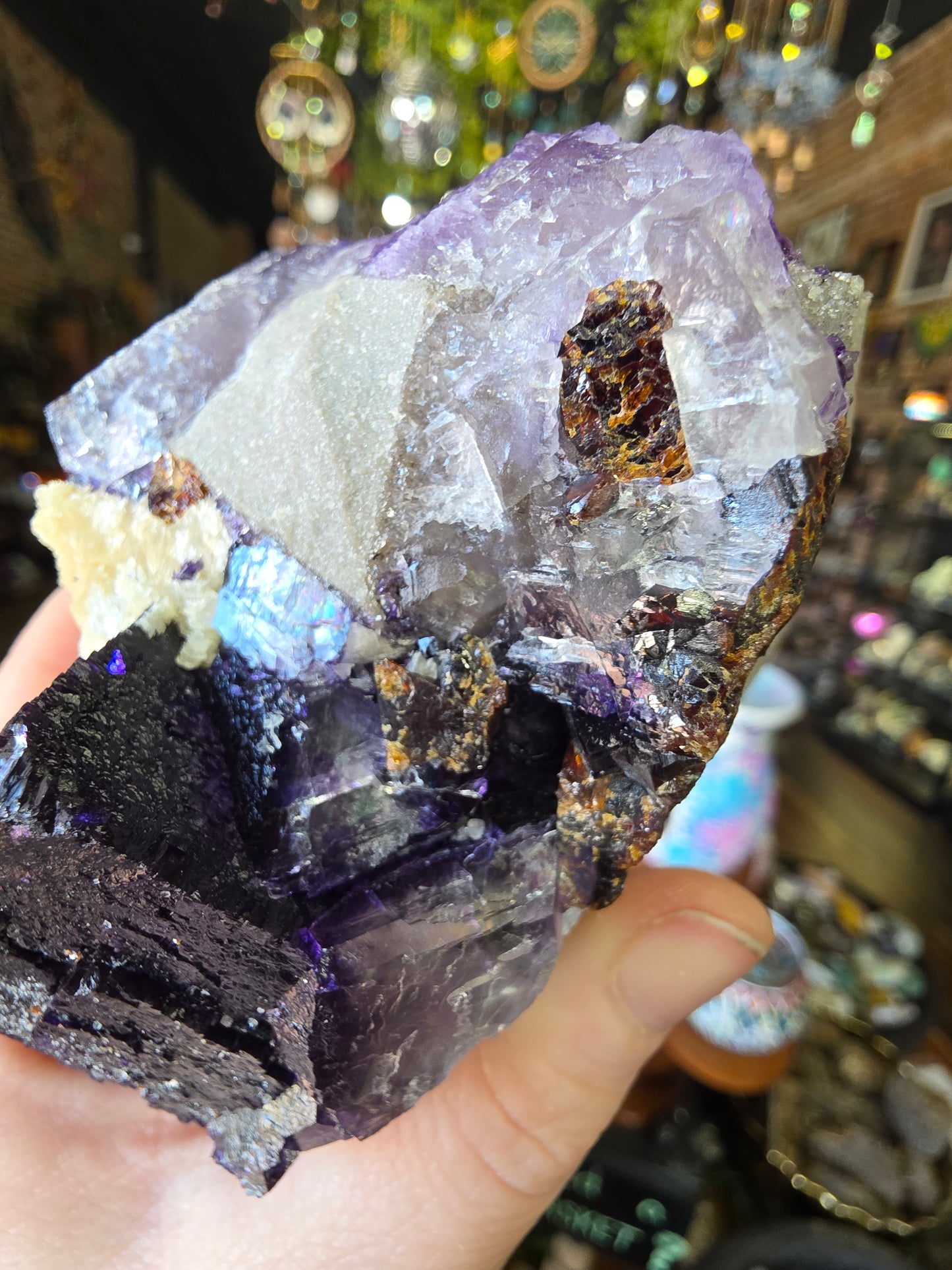Fluorite, Sphalerite, Barite on Druzy Quartz