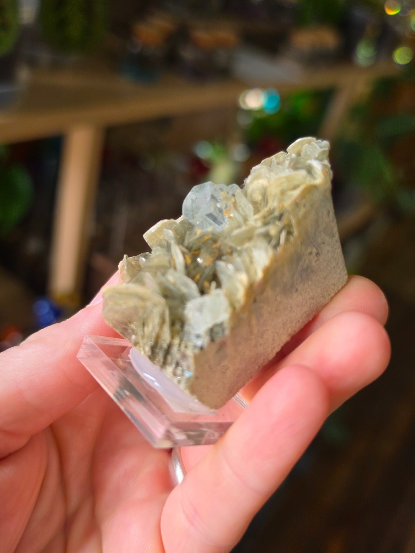 Aquamarine on Muscovite