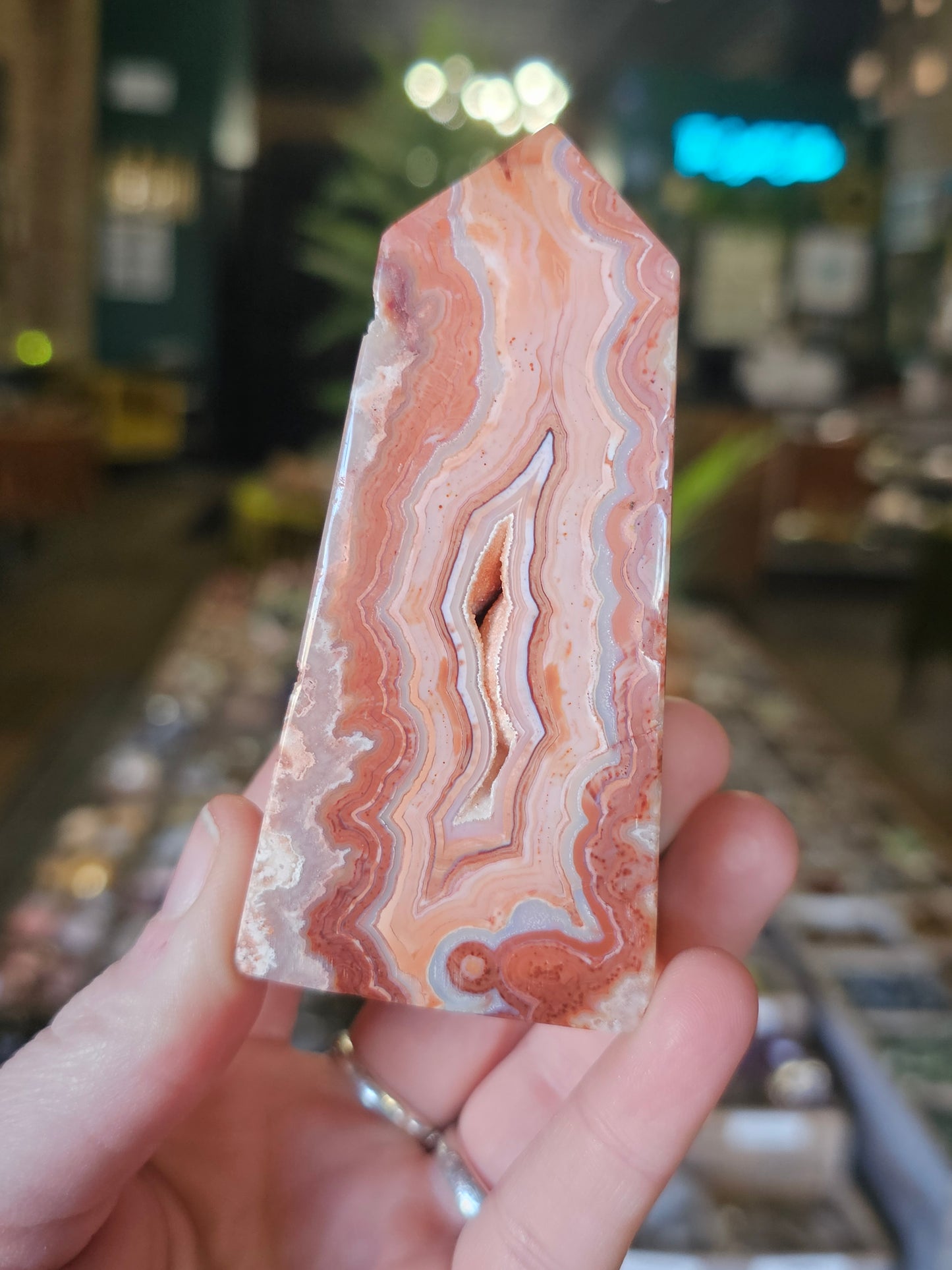 Java Lace Agate Tower