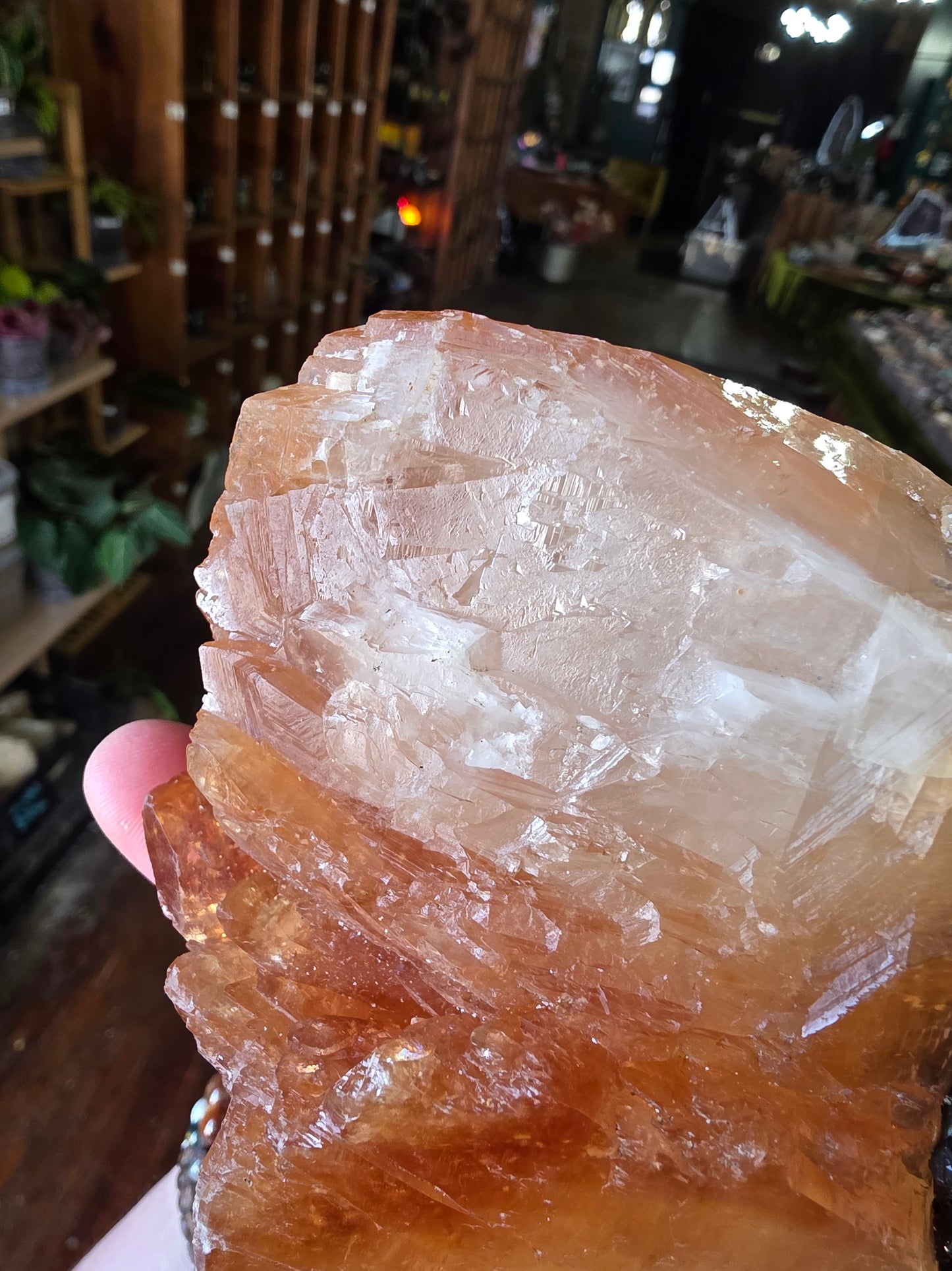 Sphalerite on Calcite