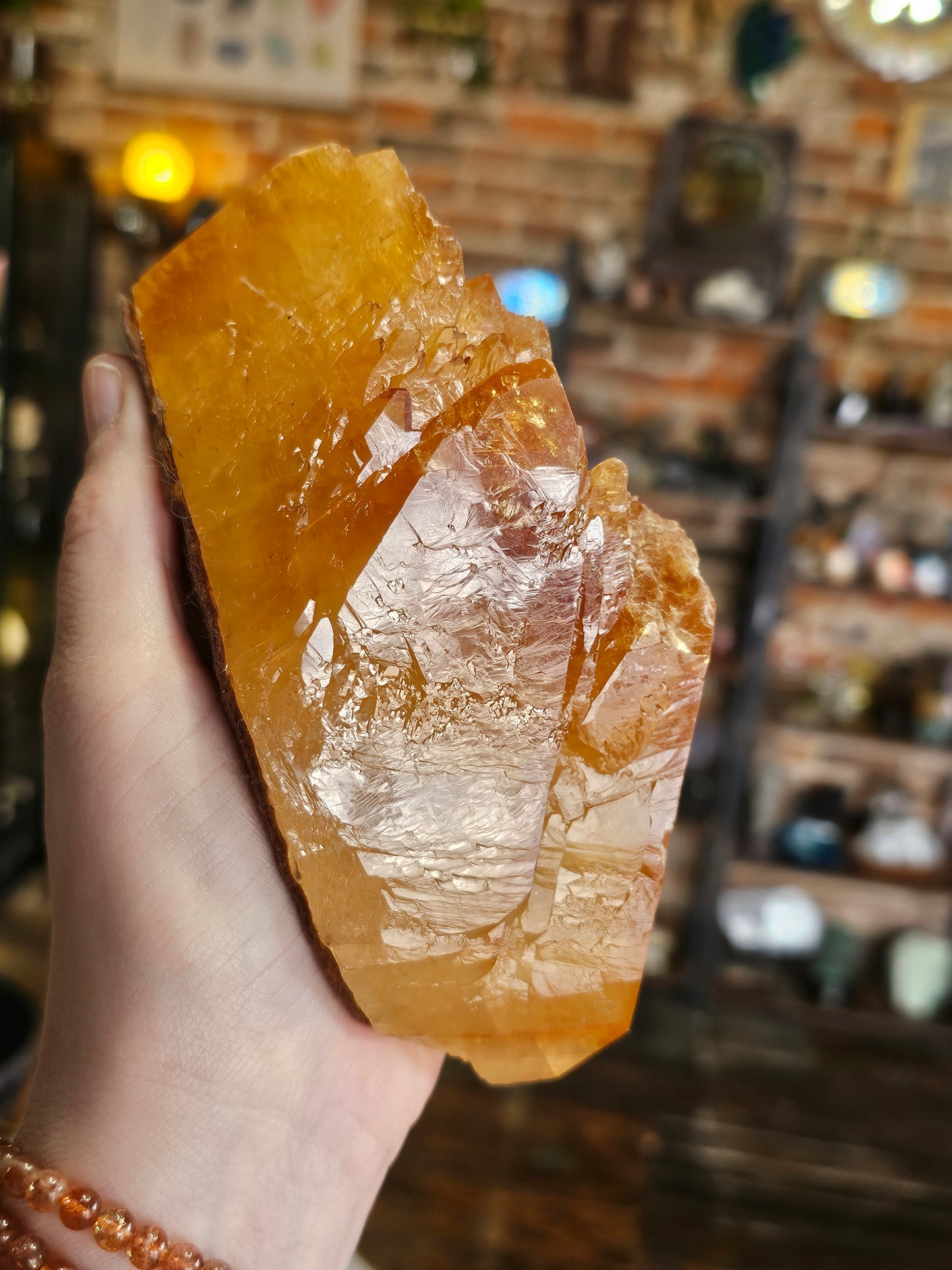 Sphalerite on Calcite